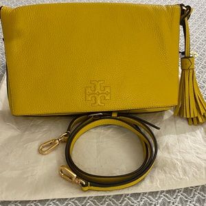 NWOT !! TORY BURCH CROSS BODY!!!